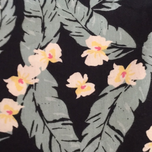 🌴NWOT Cool Mens Fun Unisex Hawaiian Style Shirt Size Med Wardrobe Must Have 🌴 - Picture 12 of 12